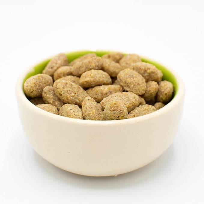 ZuPreem Natural Bird Food, Bird Feed Pellets for Amazons, Cockatoos & Macaws, ZuPreem Core Nutrition, Made in USA, Added Vitamins, Cockatoo Food, Macaw Feed, (Large, 3 lb Bag)