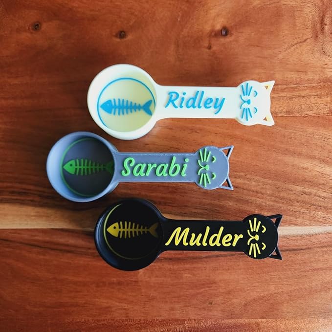 Personalized Cat Food Scoop, Cat Food Measuring Cup with Name, Kibble Scoop (2.67 oz - 1/3 cup)